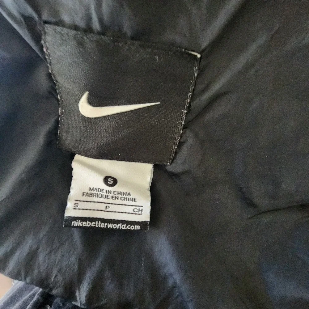 Nike Womens Primaloft Quilted Vest W/ Zipper Pockets Athleisure Small